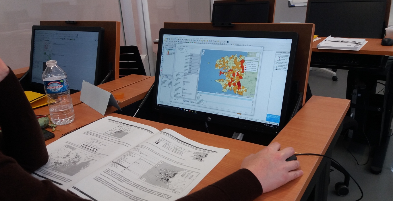 stagiaire-formation-qgis-utilisation